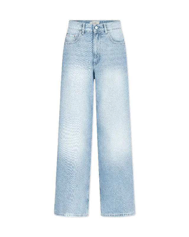 Taylor Barrel Ultra High Rise 32" Jeans