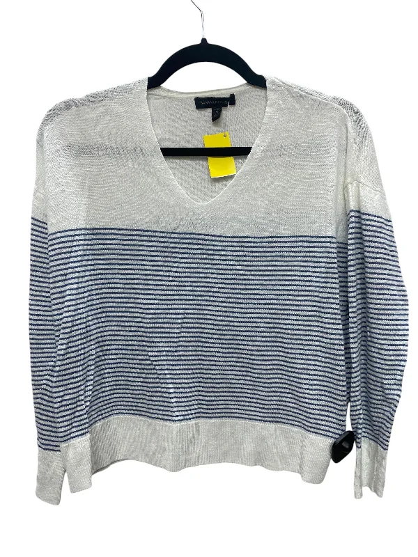 Top Long Sleeve By Banana Republic In Blue & White, Size: Mp