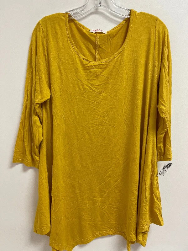 Top Long Sleeve By Clothes Mentor In Yellow, Size: M